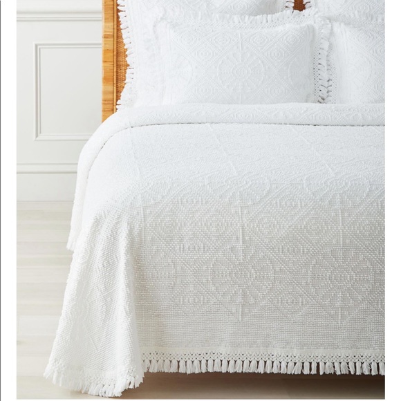 Serena and Lily Winslow Bedspread White sz Twin - Picture 7 of 9